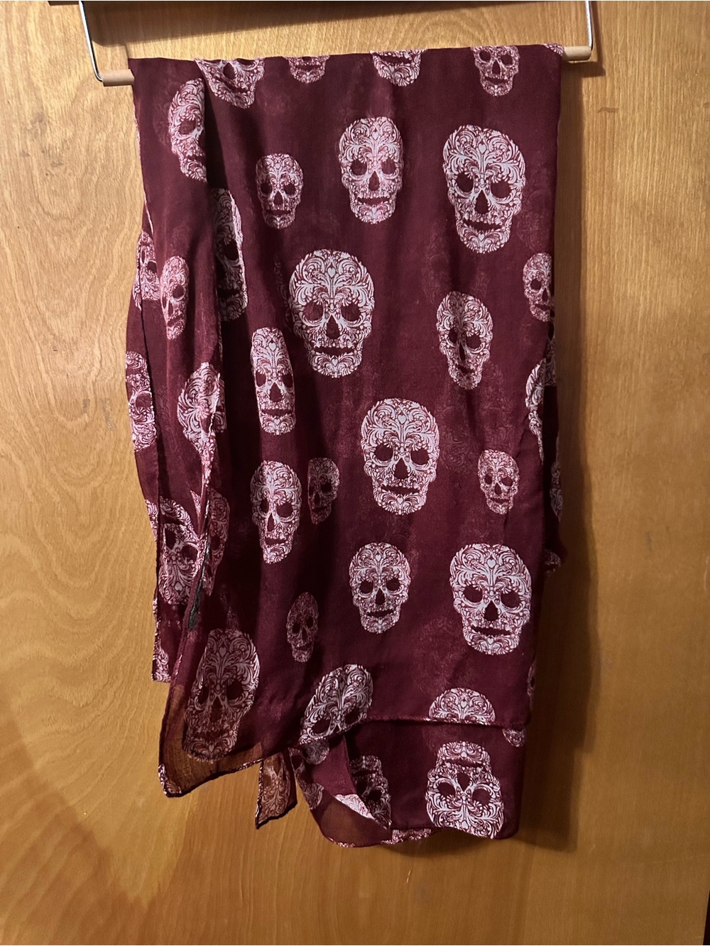H&M Divided Maroon Skull Scarf